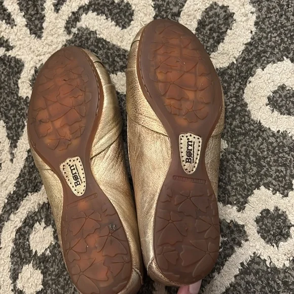 Born Gold Genuine Leather Flats - Picture 4 of 7